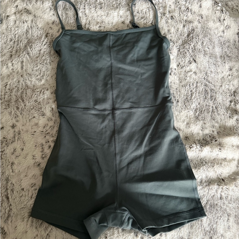 Aritzia Wilfred Free Romper